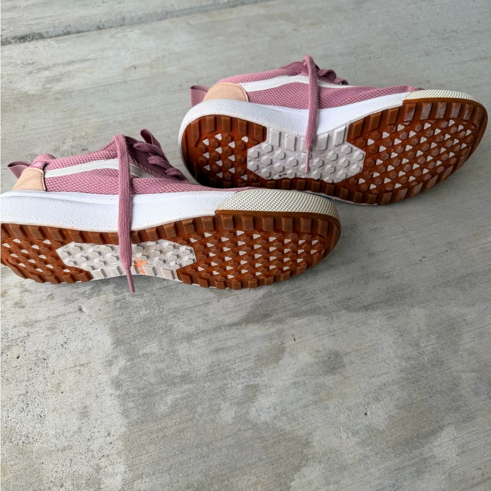 Vans Women’s Rose Pink Mesh Skate Sneakers with White Side Stripe - Picture 3 of 6